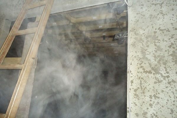 Mở máy phun sương tạo ẩm nhà yến theo giờ